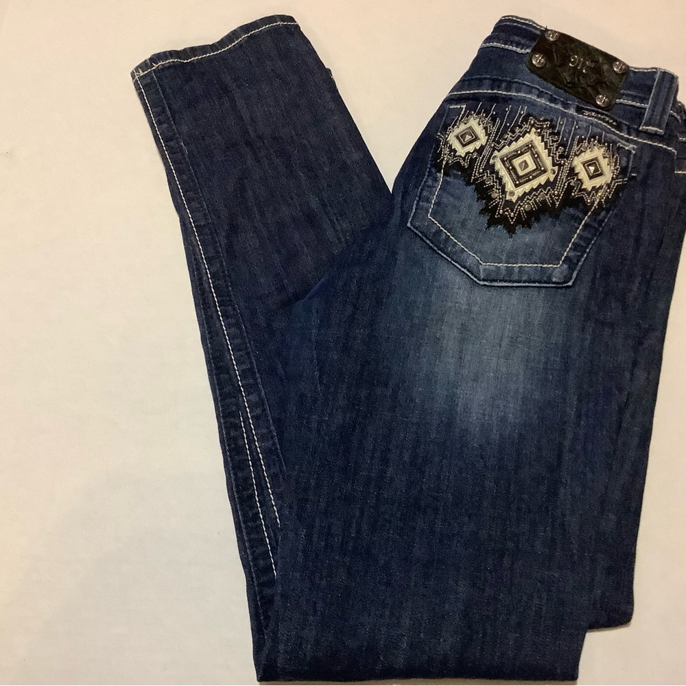Miss Me Jeans Size 31 Southwestern style Skinny bg64